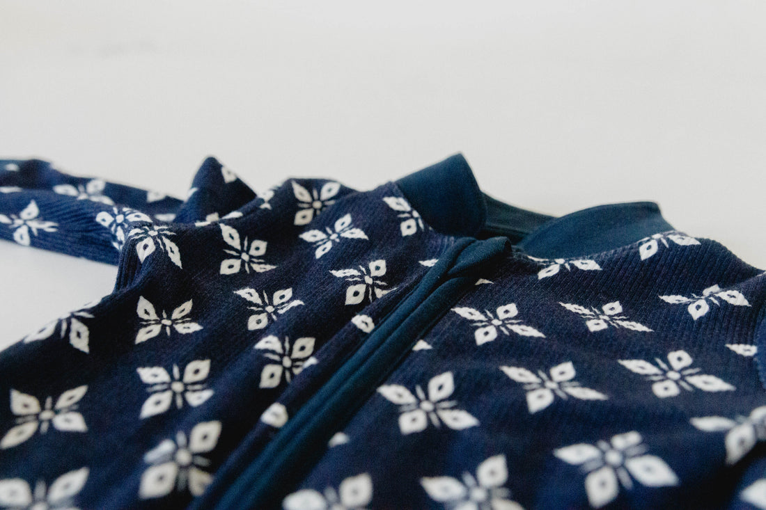 Ribbed vs Non-Ribbed Baby Footies: What Parents Should Know - En Route Designs