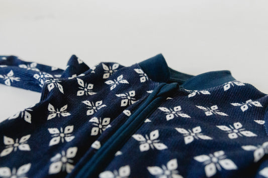 Ribbed vs Non-Ribbed Baby Footies: What Parents Should Know - En Route Designs